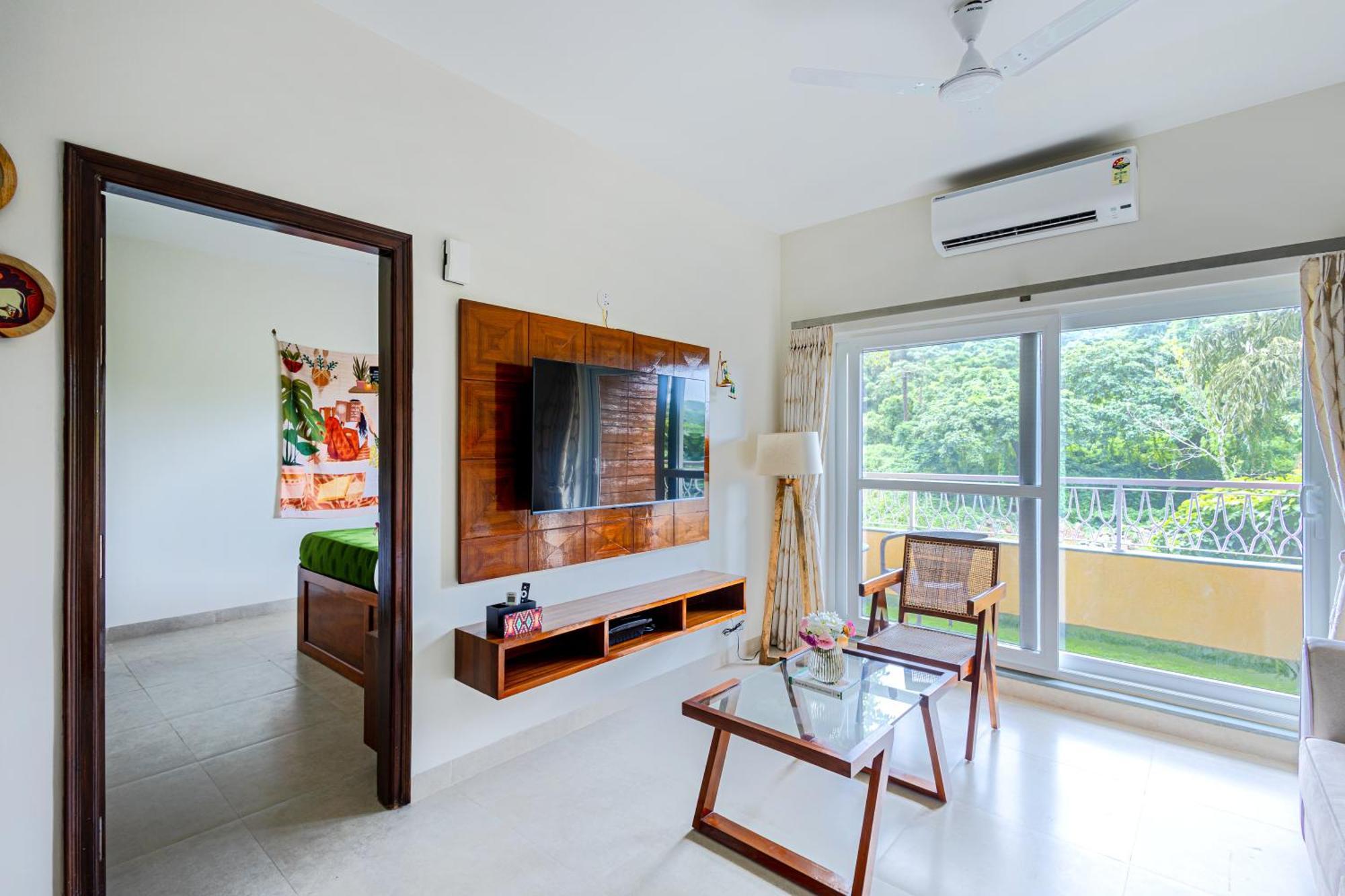 Alaya Stays 1 Bhk With Balcony & Pool - Veera Marina カンドリム エクステリア 写真