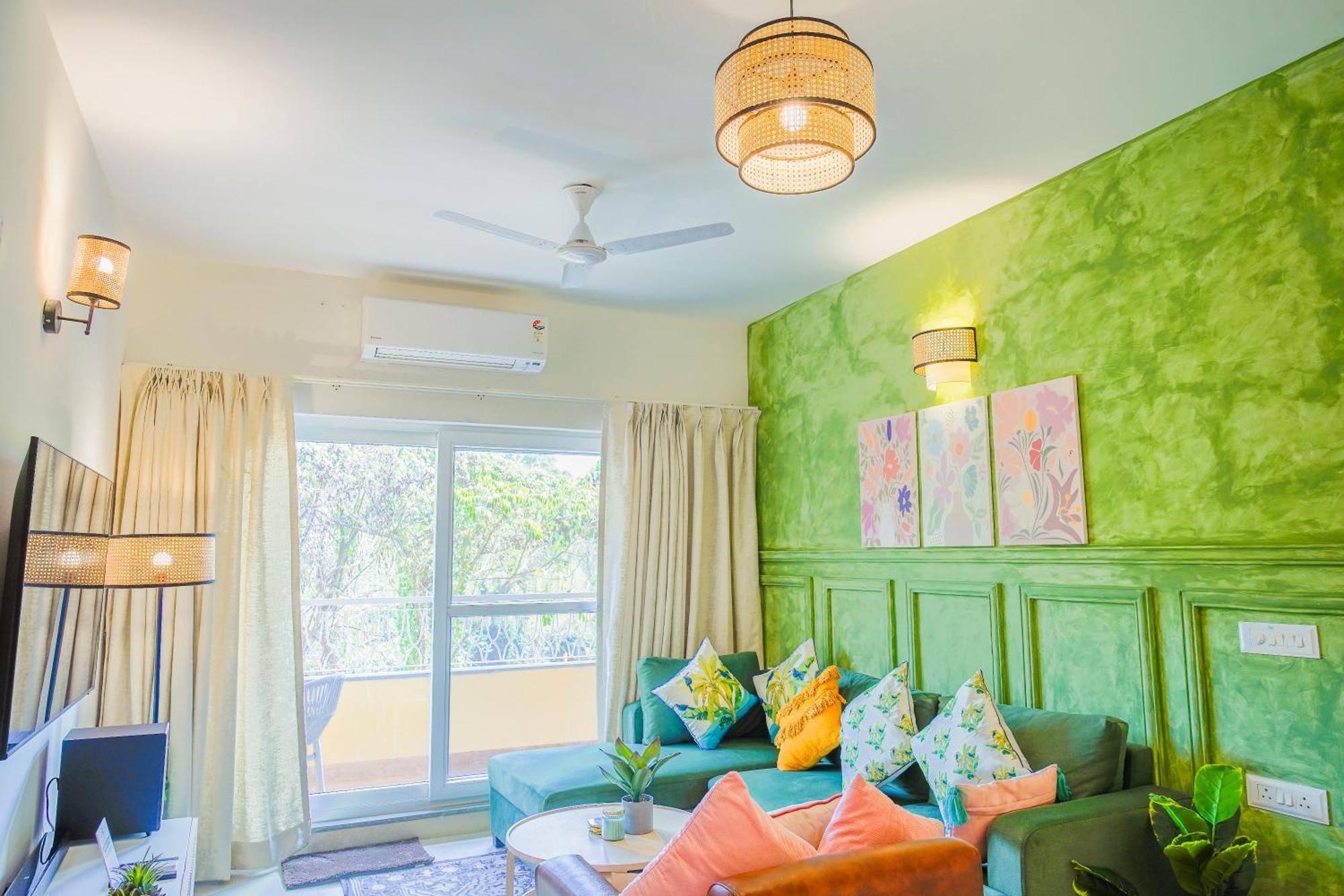 Alaya Stays 1 Bhk With Balcony & Pool - Veera Marina カンドリム エクステリア 写真